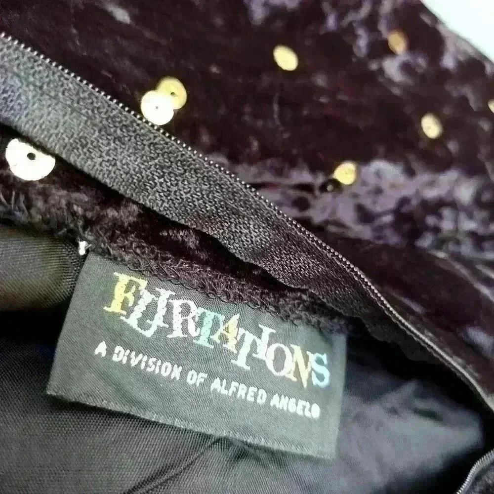 Vintage Flirtations by Alfred Angelo Purple Velvet Sequined Cocktqil Dress - Picture 6 of 6